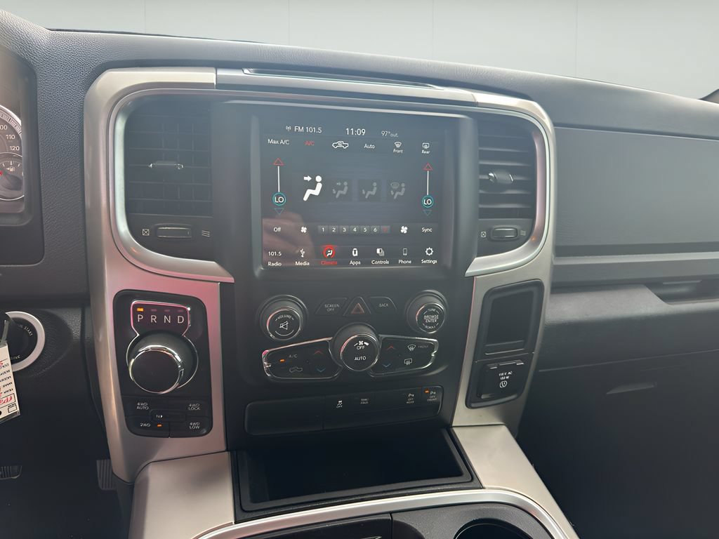 Used 2019 RAM 1500 Classic SLT AWD/4WD image 29