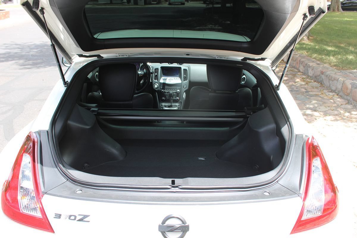 Used 2019 Nissan 370Z Touring Sport RWD image 30