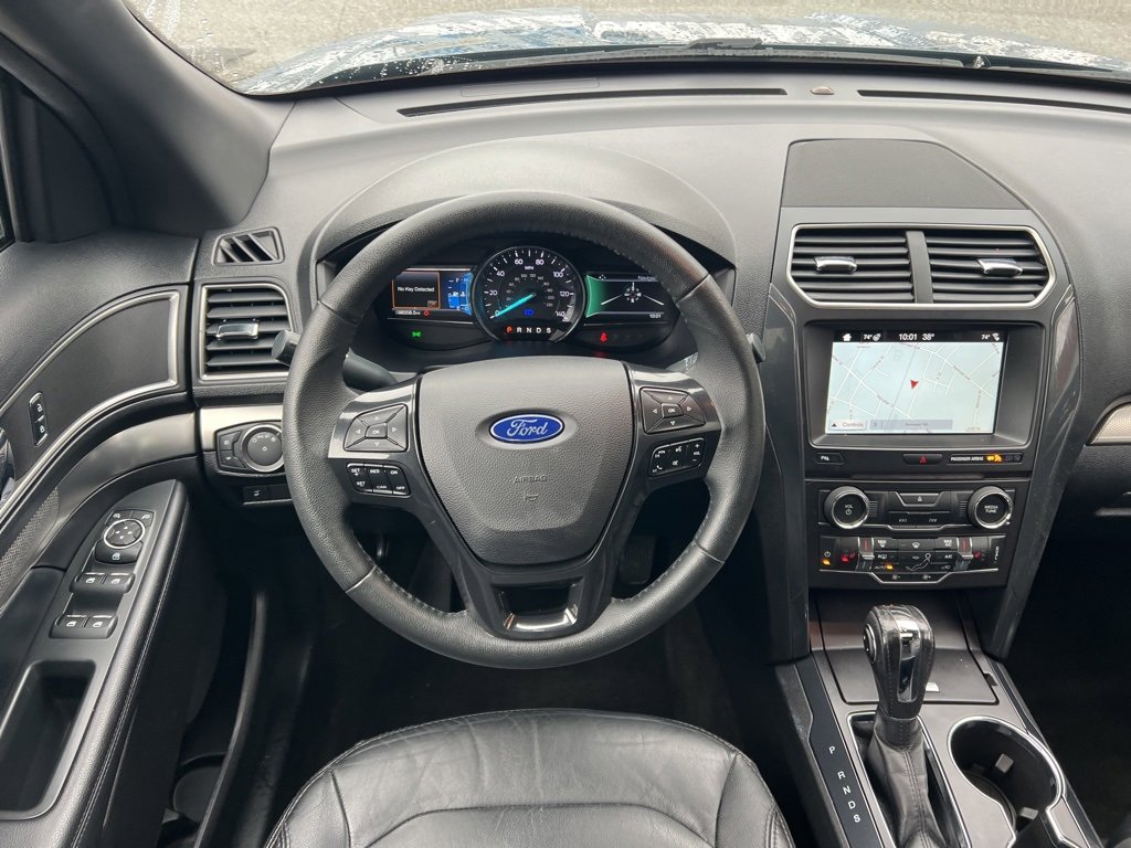 Used 2018 Ford Explorer XLT w/ Equipment Group 202A image 24