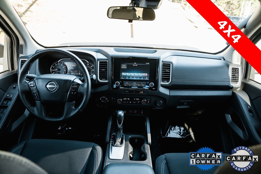 Used 2024 Nissan Frontier SV w/ Technology Package image 12