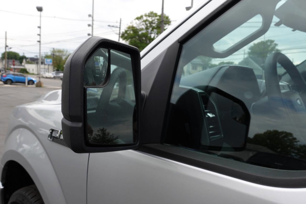 Used 2017 Ford F150 XLT AWD/4WD image 12