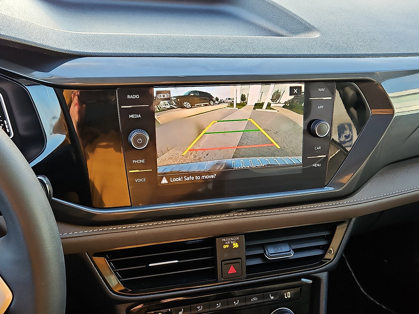 Certified 2023 Volkswagen Taos SEL image 16