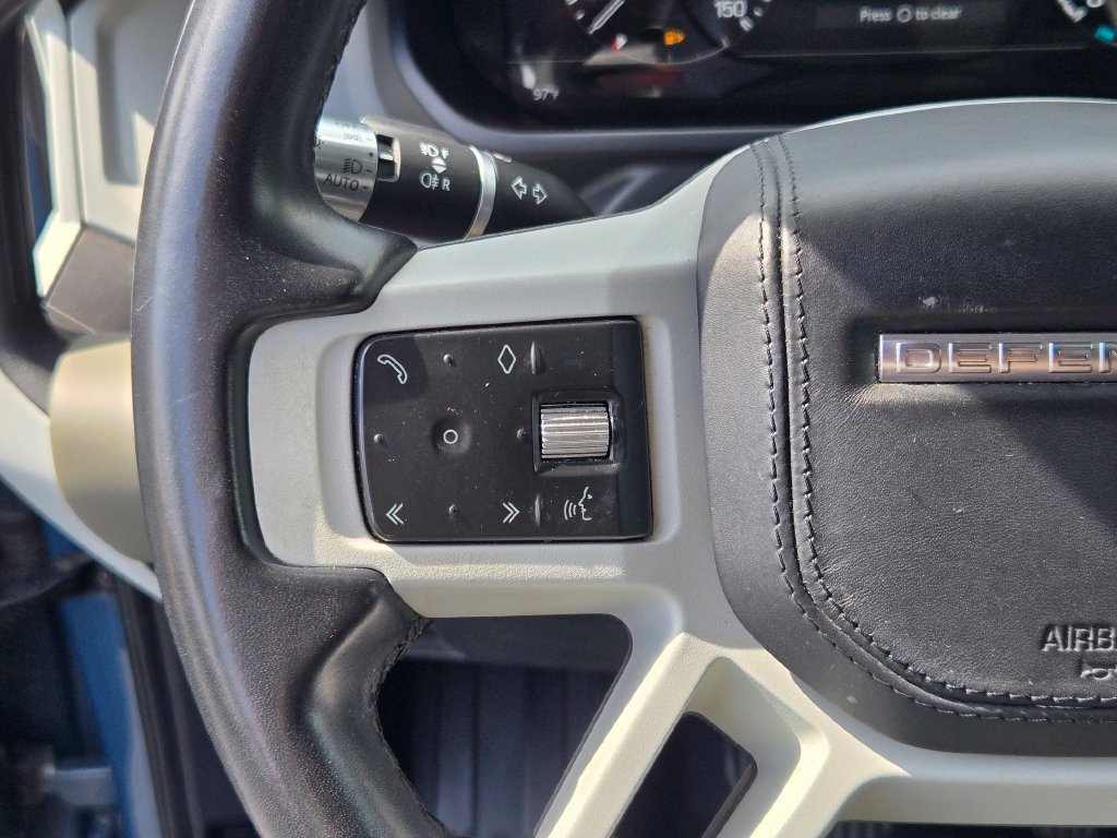 Used 2020 Land Rover Defender 110 HSE AWD/4WD image 39