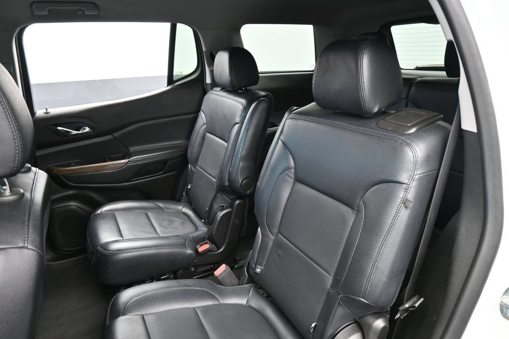 Used 2023 GMC Acadia SLE w/ Driver Convenience Package FWD image 31
