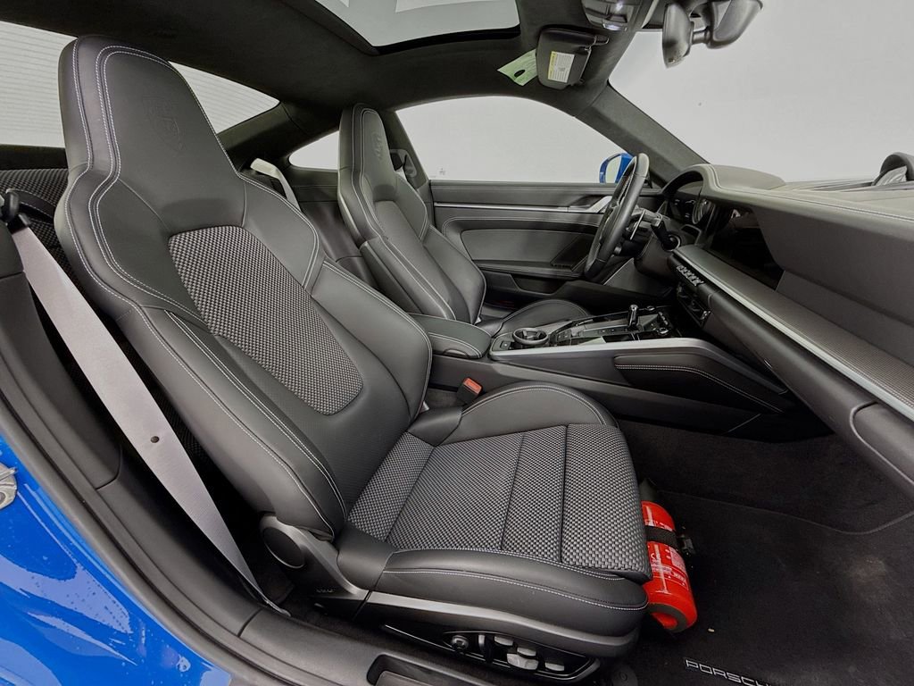 Certified 2022 Porsche 911 Turbo S AWD/4WD image 31