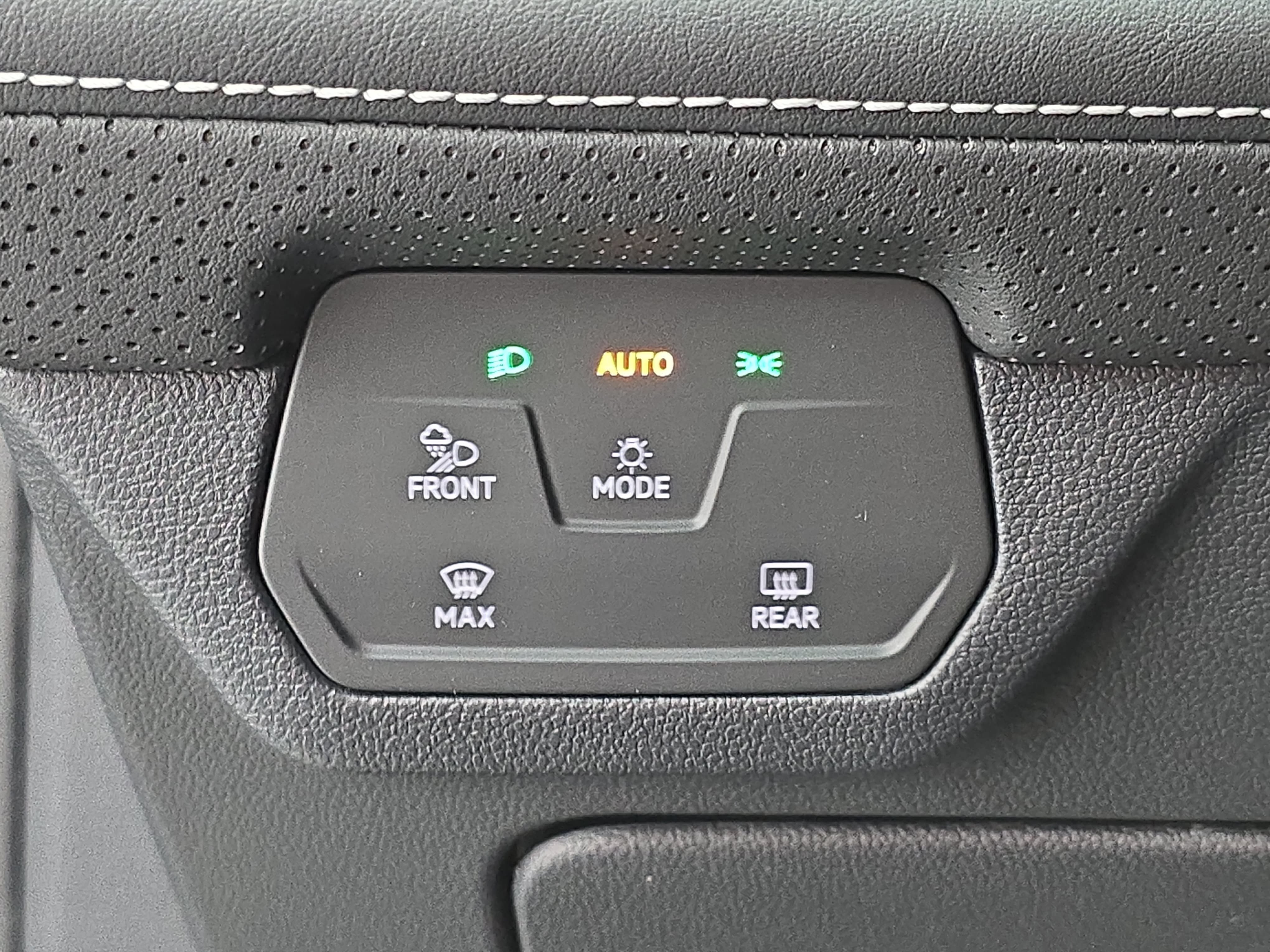 New 2026 Volkswagen Atlas SE FWD image 27