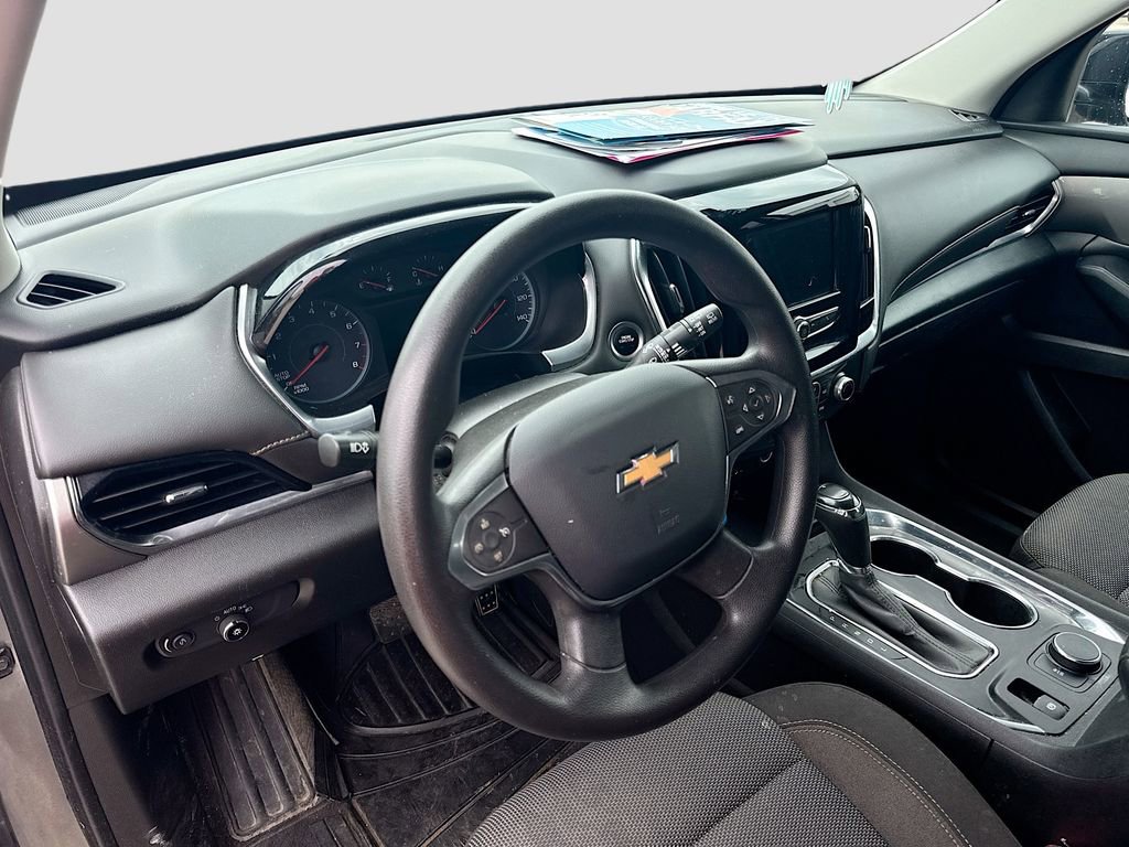 Used 2020 Chevrolet Traverse LS FWD image 11