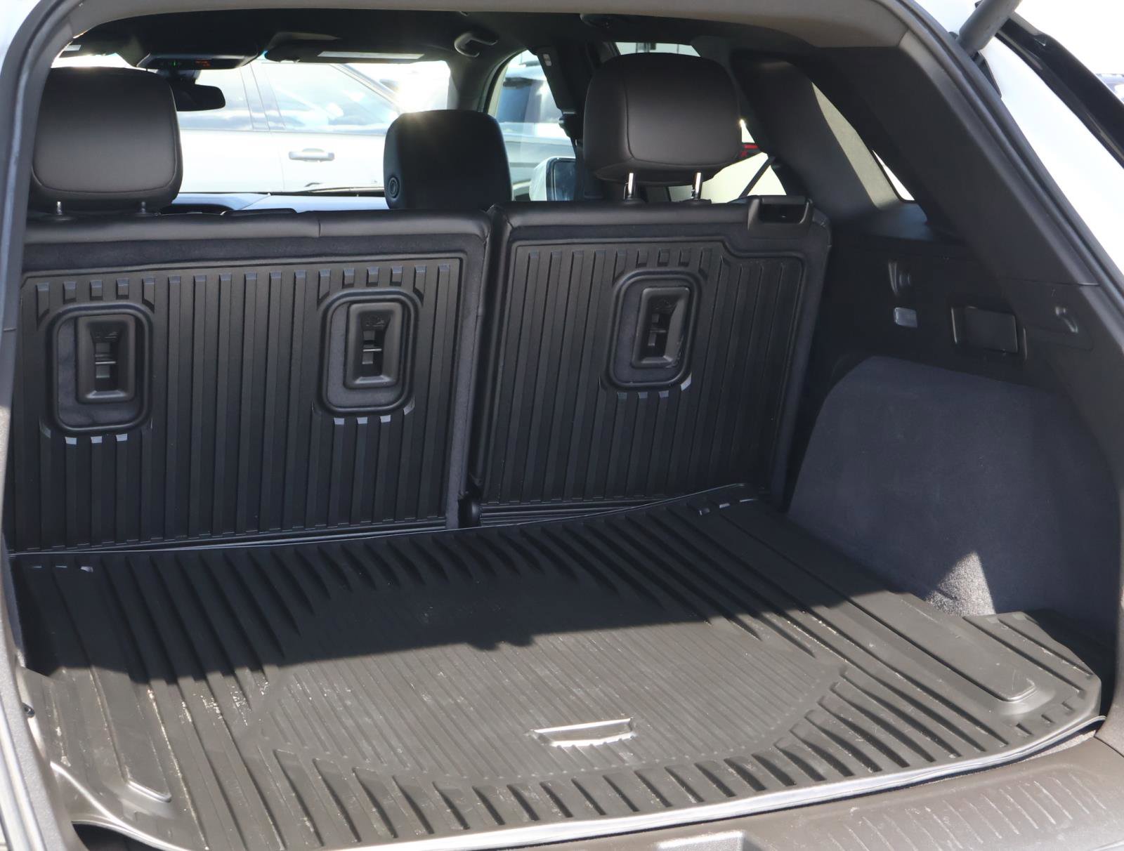 Used 2025 Cadillac XT5 Luxury w/ LPO, Floor Liner Package image 25