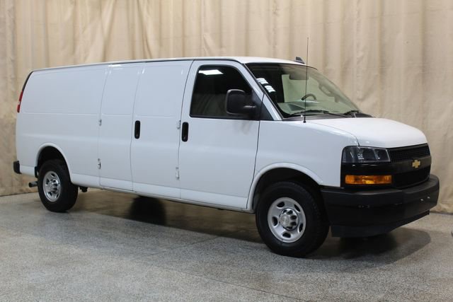 Used 2019 Chevrolet Express 2500 Extended image 1
