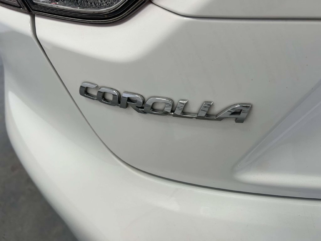 Used 2023 Toyota Corolla LE FWD image 10