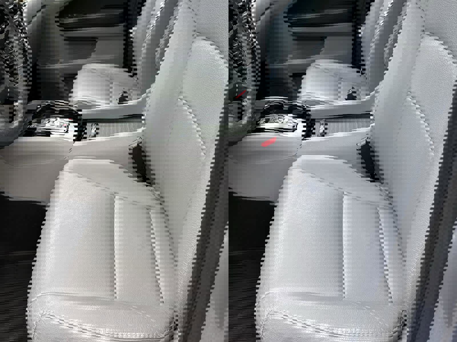 Used 2022 Honda Pilot Touring image 11