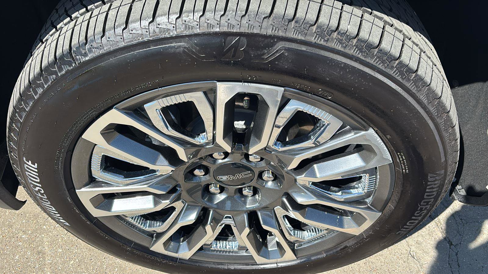 Certified 2024 GMC Sierra 1500 Denali Ultimate image 11