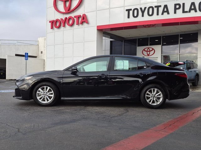 Used 2025 Toyota Camry LE FWD image 12