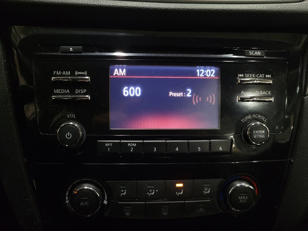 Used 2016 Nissan Rogue S image 25