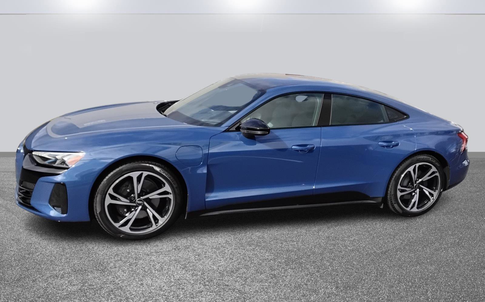 Used 2022 Audi e-tron GT Premium Plus w/ Performance Package image 3