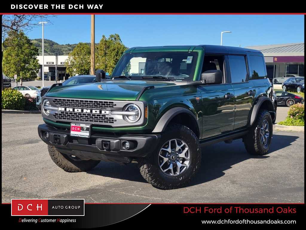 Used 2025 Ford Bronco Badlands image 1