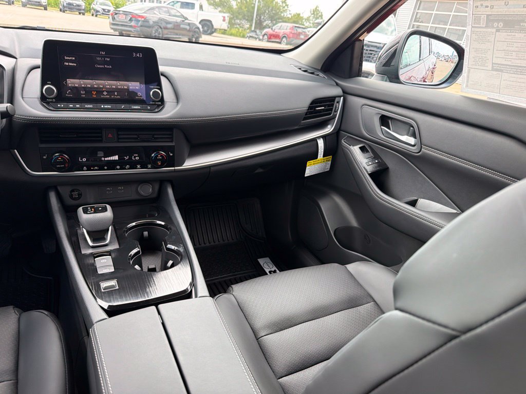 New 2026 Nissan Rogue Dark Armor FWD image 19