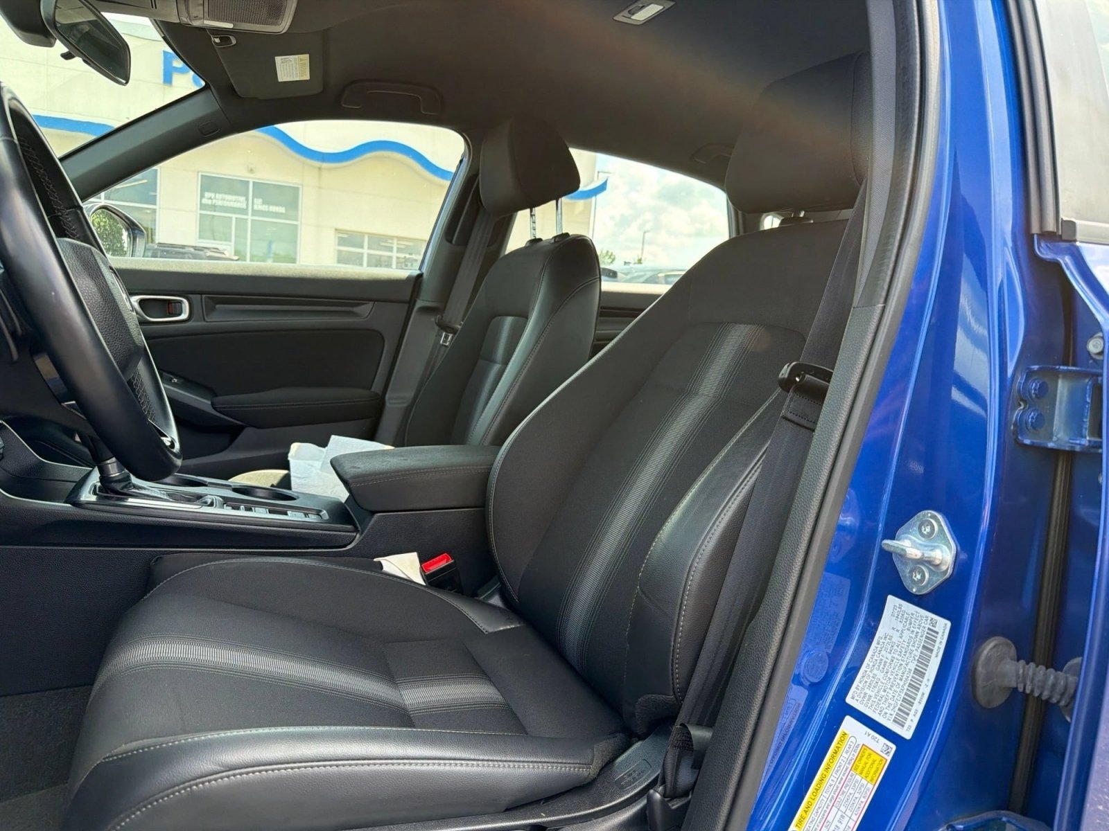Used 2023 Honda Civic Sport image 6
