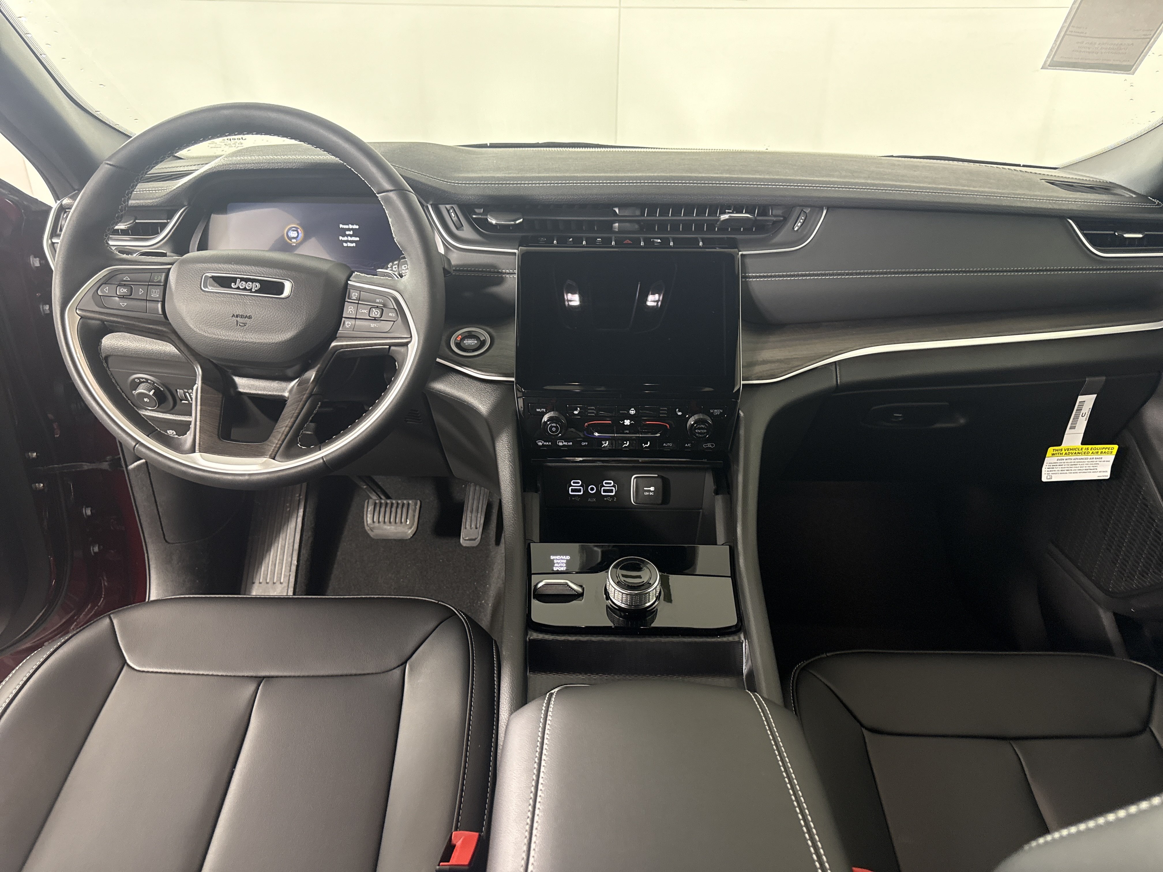 New 2025 Jeep Grand Cherokee Limited AWD/4WD image 15