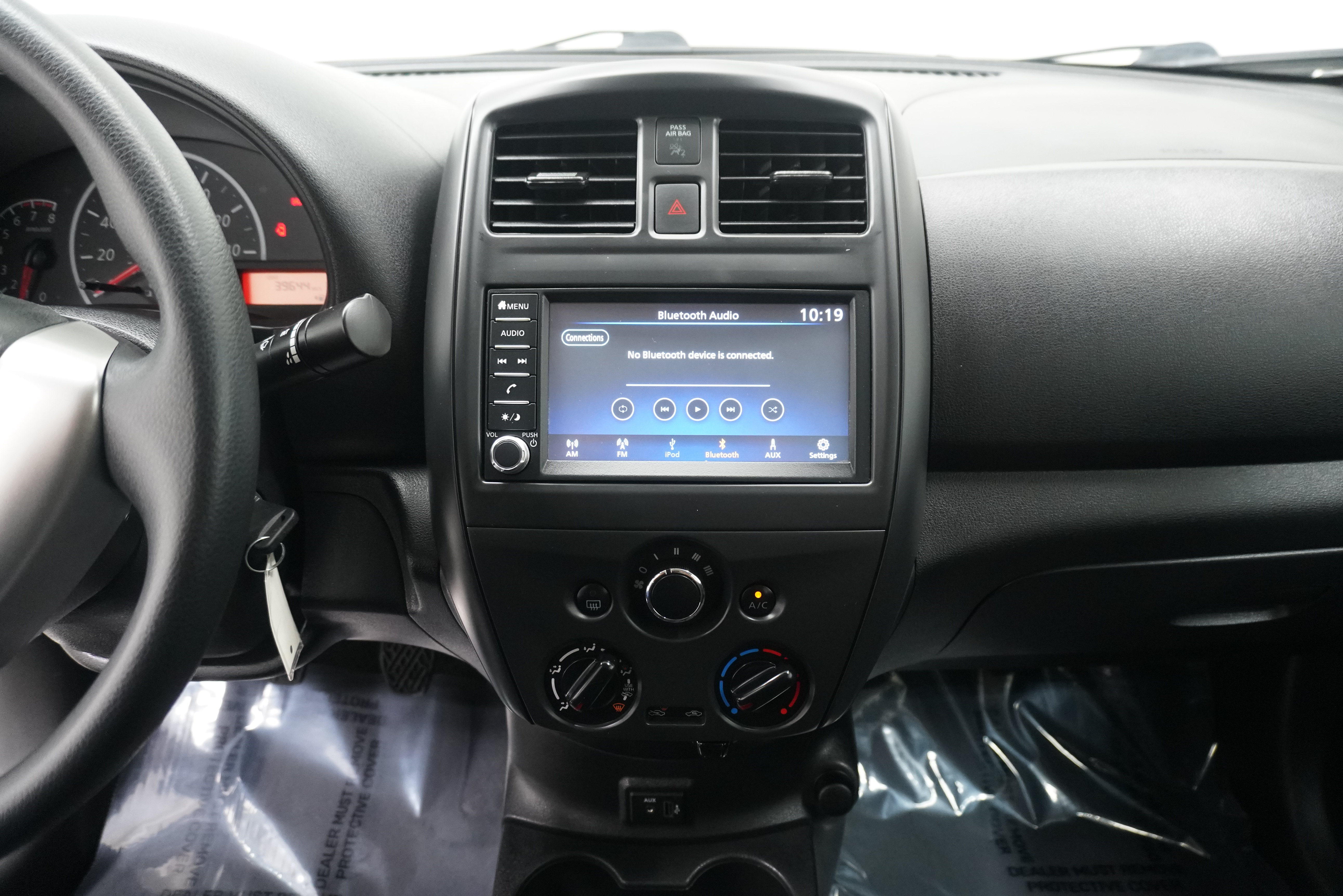 Used 2019 Nissan Versa S FWD image 17