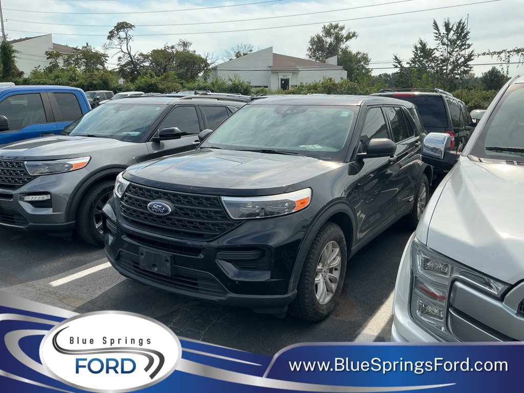 Used 2021 Ford Explorer 4WD w/ Class III Trailer Tow Package image 1
