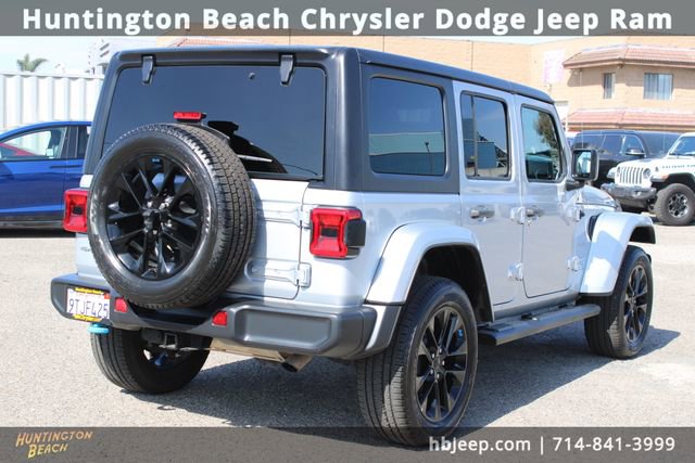 Used 2023 Jeep Wrangler Unlimited Sahara image 5