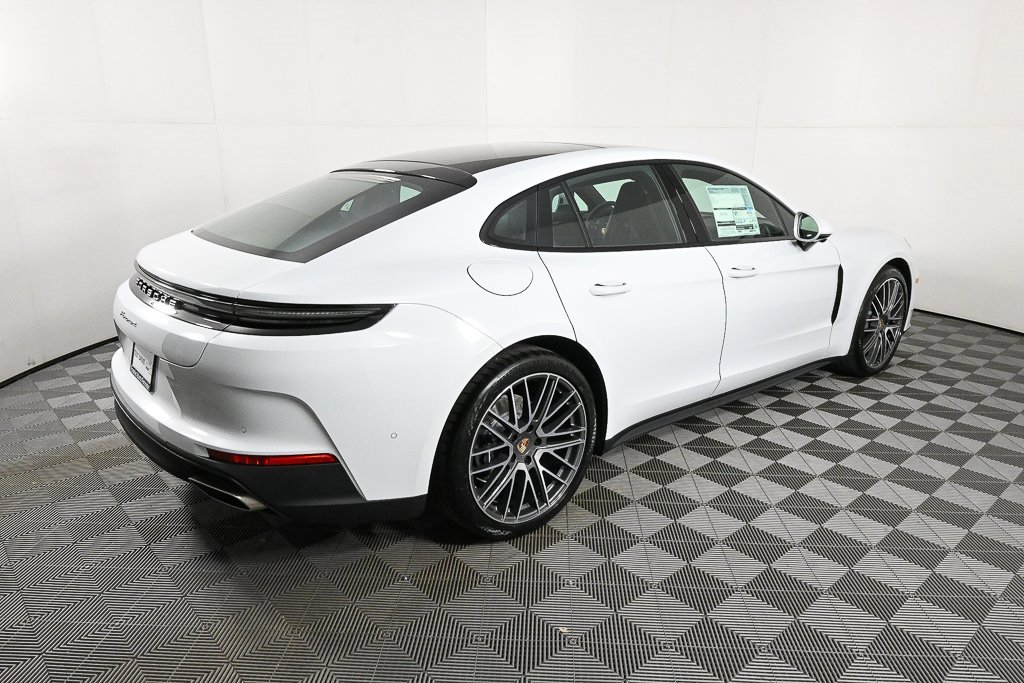 New 2026 Porsche Panamera image 30