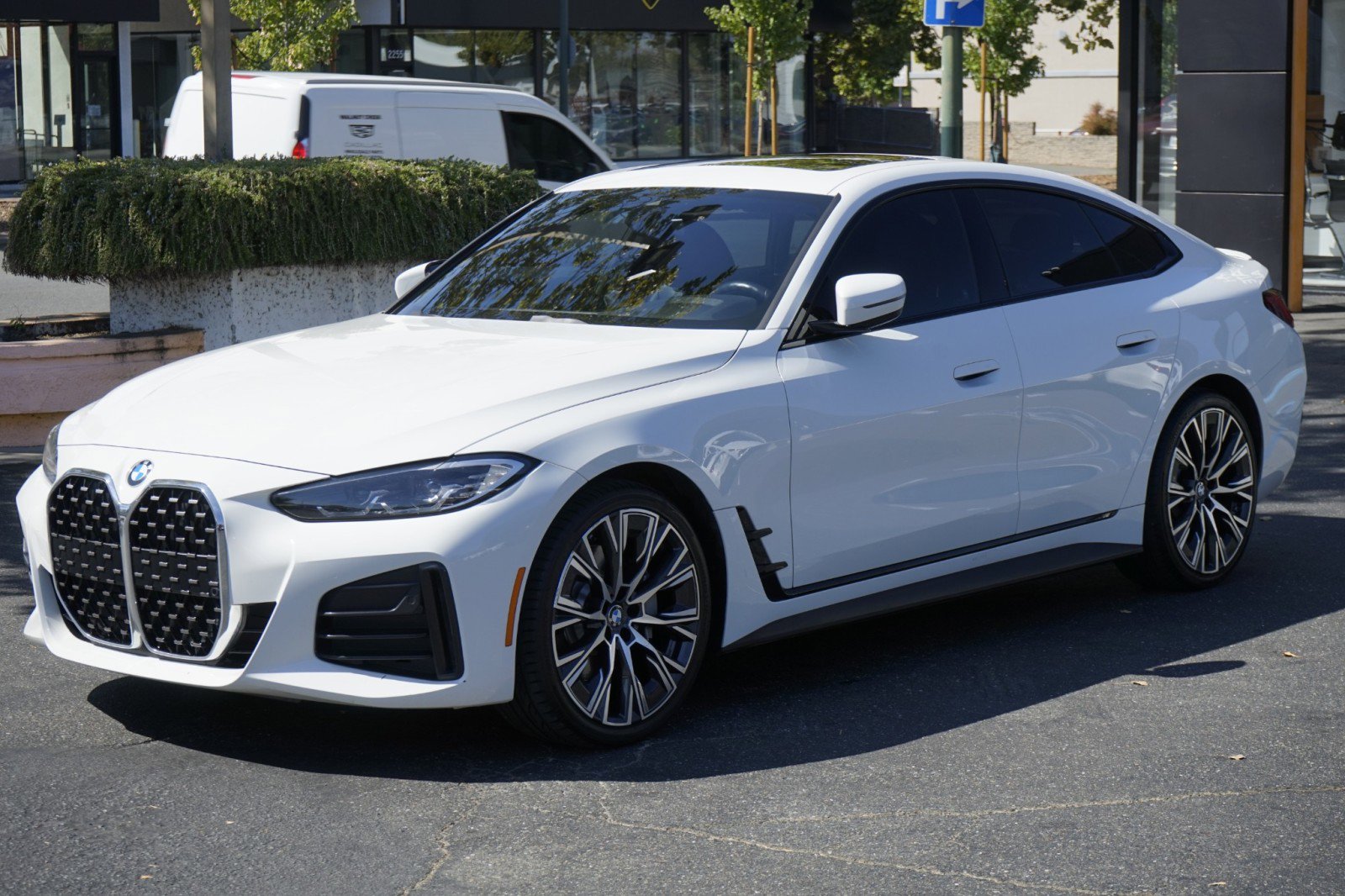 Used 2022 BMW 430i Gran Coupe w/ M Sport Package image 2