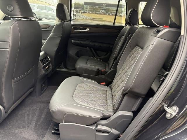 Used 2026 Volkswagen Atlas SEL Premium R-Line AWD/4WD image 23