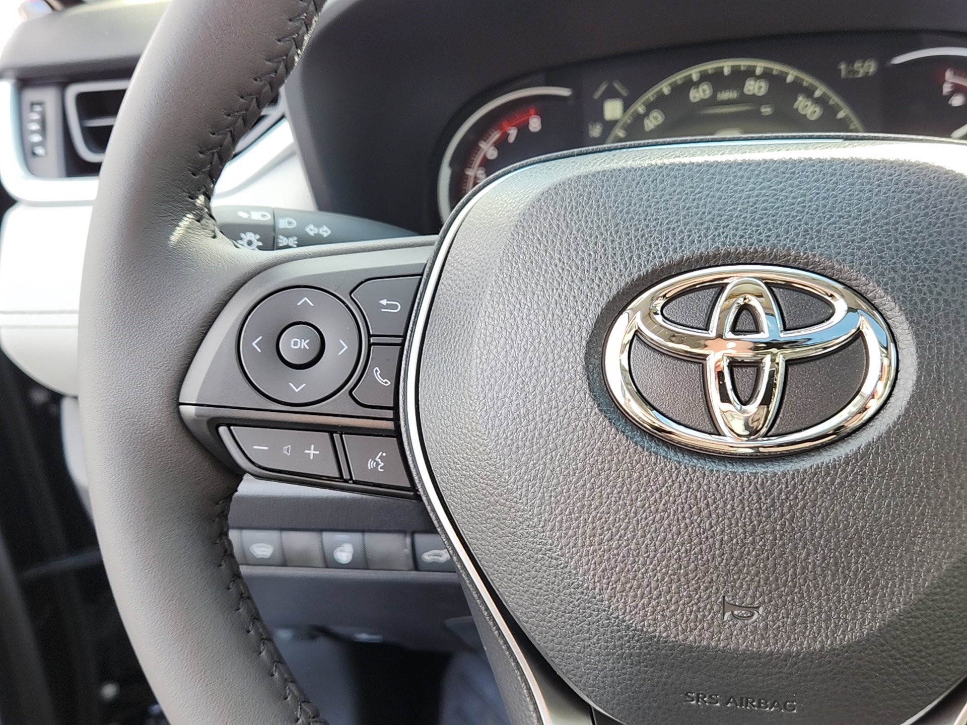 New 2025 Toyota RAV4 XLE image 19