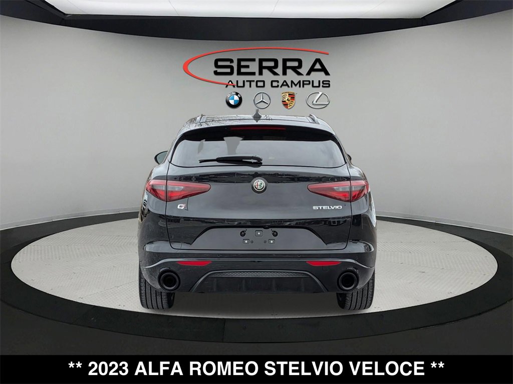 Used 2023 Alfa Romeo Stelvio Veloce image 14