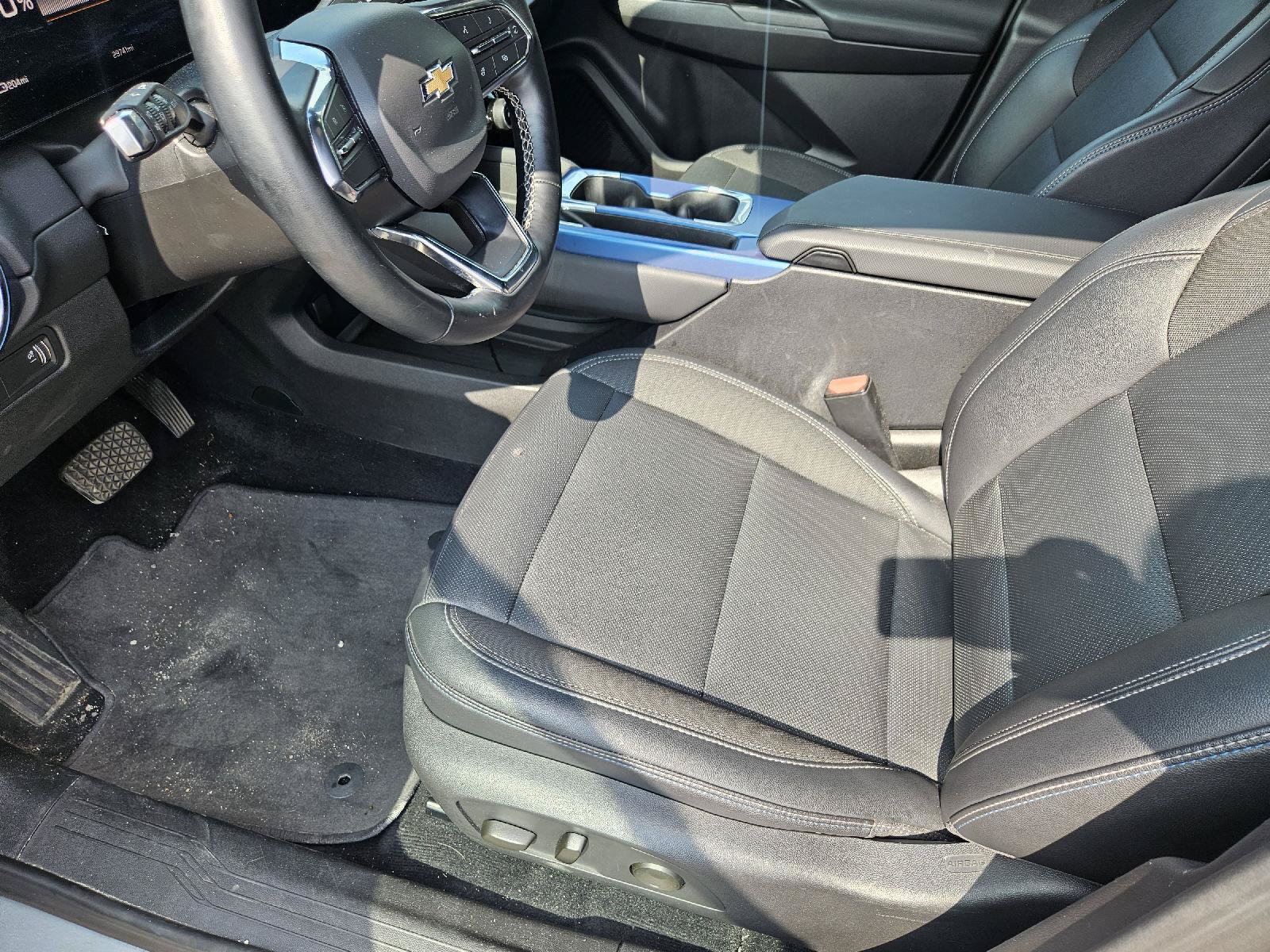 Used 2024 Chevrolet Equinox EV LT AWD/4WD image 10