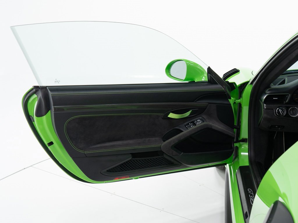 Used 2019 Porsche 911 GT3 RS image 10