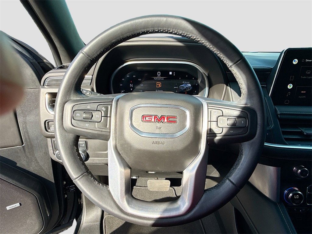 Used 2022 GMC Yukon XL SLT image 12