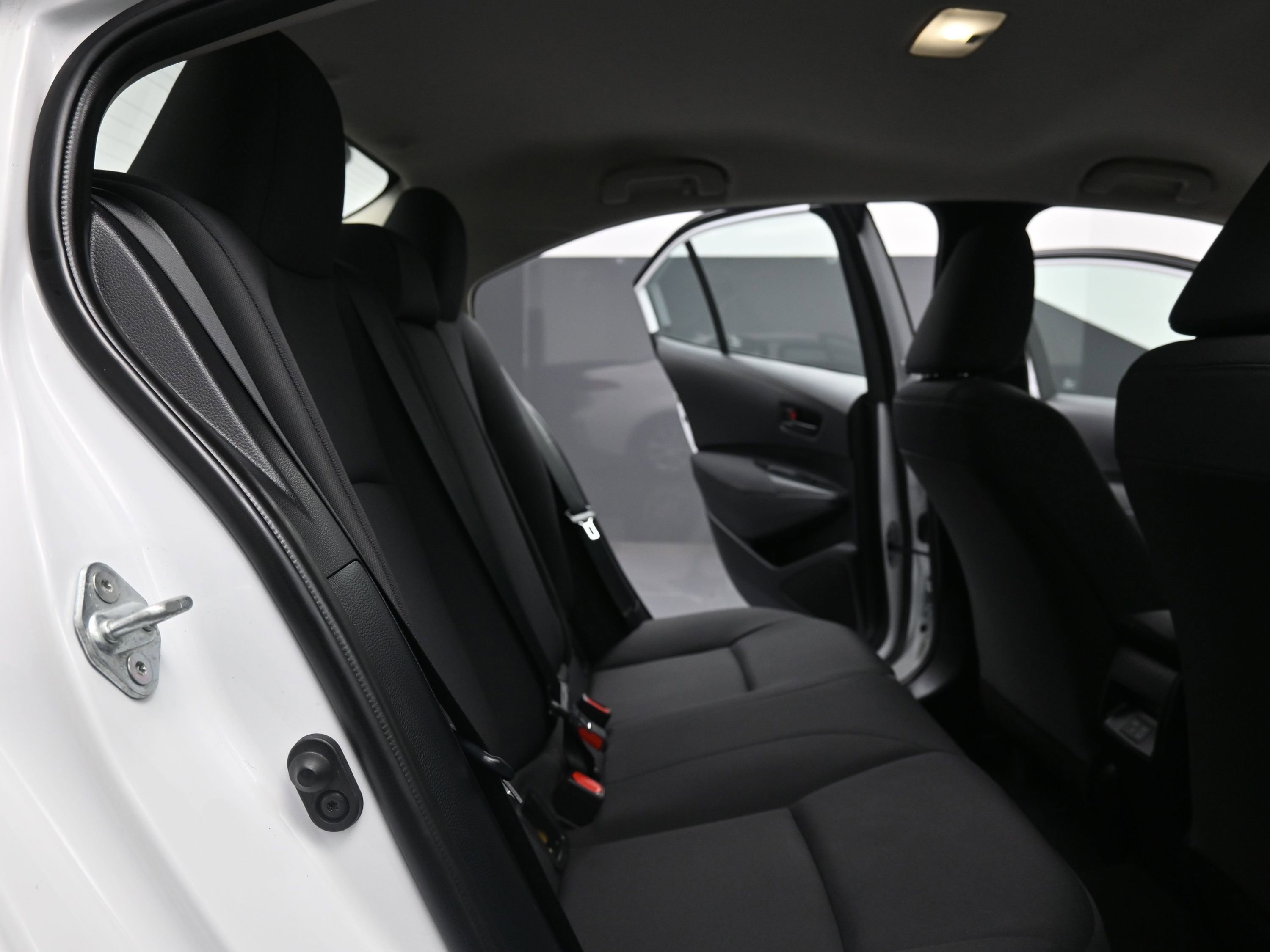 Used 2023 Toyota Corolla LE image 26