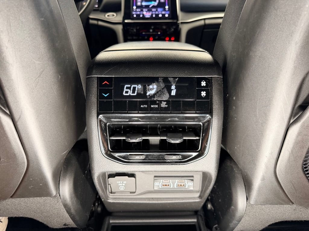 Used 2023 Jeep Grand Cherokee L Laredo AWD/4WD image 13