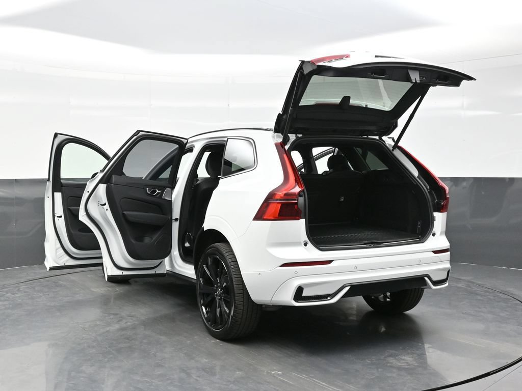 New 2026 Volvo XC60 T8 Ultra w/ Climate Package AWD/4WD image 44