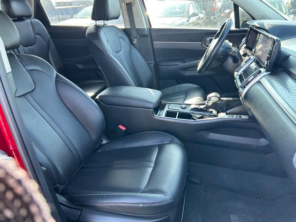 Certified 2022 Kia Sorento S image 27