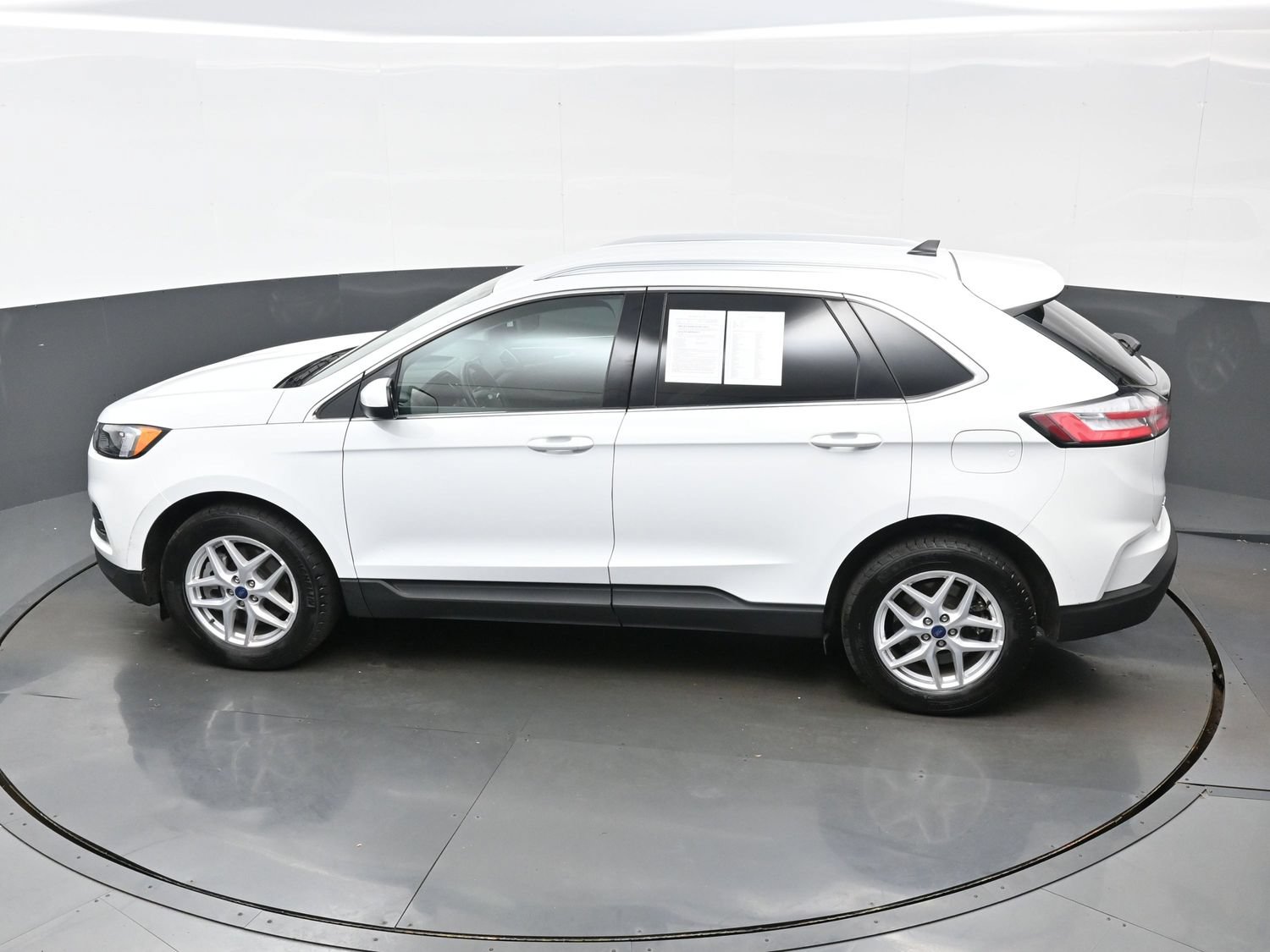 Used 2024 Ford Edge SEL w/ Convenience Package AWD/4WD image 33