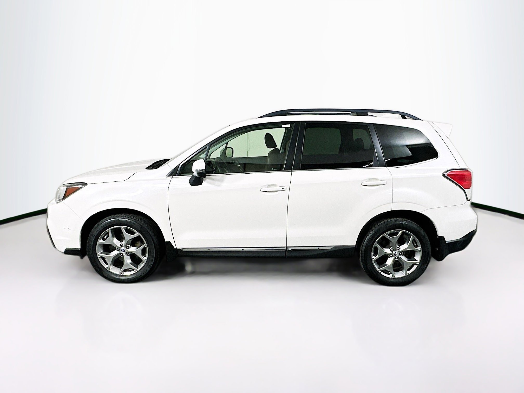 Used 2017 Subaru Forester 2.5i Touring w/ Protection Package #2 image 4
