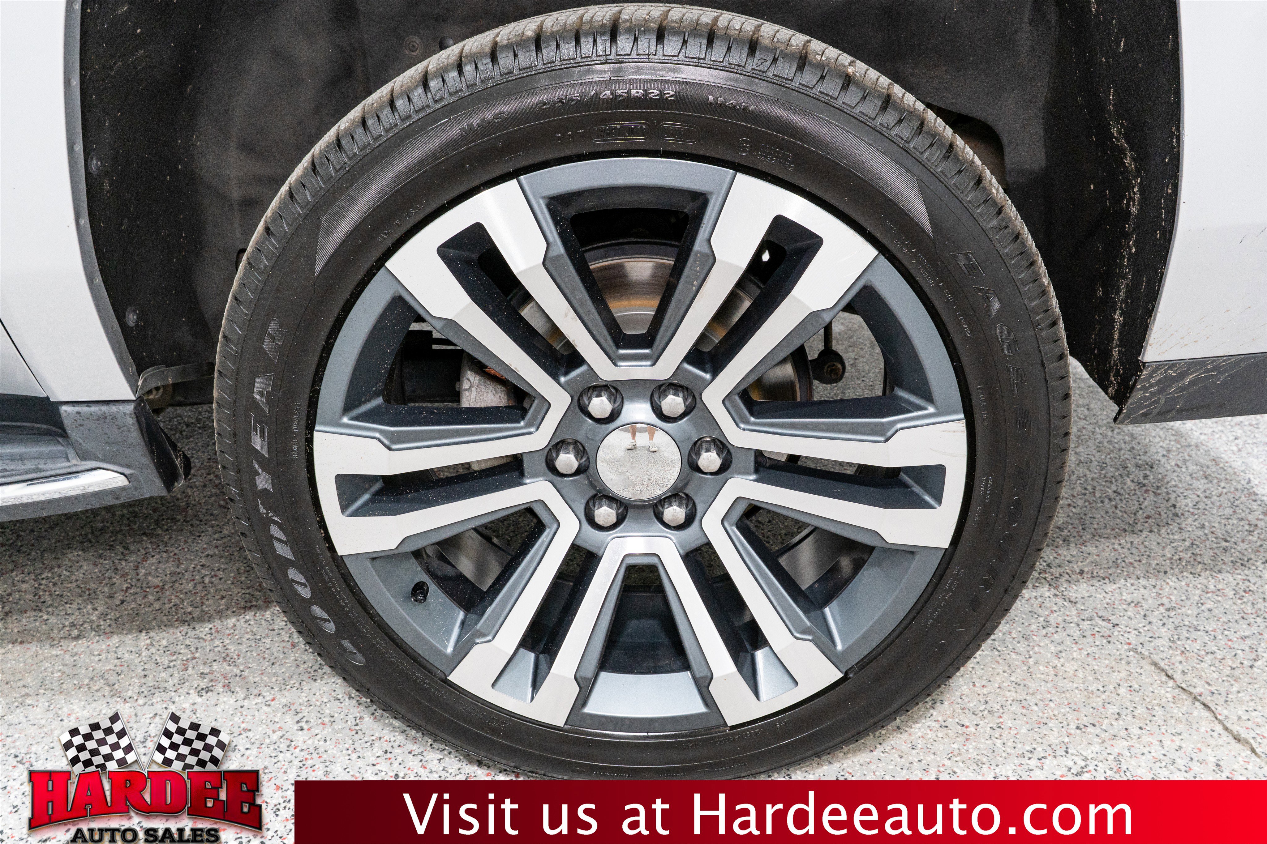 Used 2018 GMC Yukon XL SLT w/ Open Road Package RWD image 10