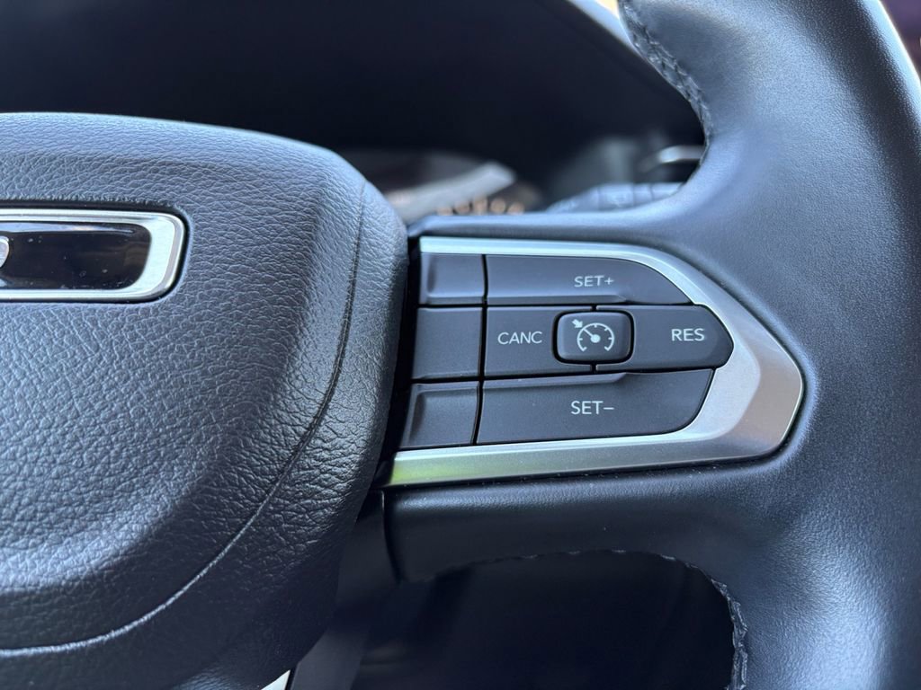 Used 2022 Jeep Compass Latitude image 16