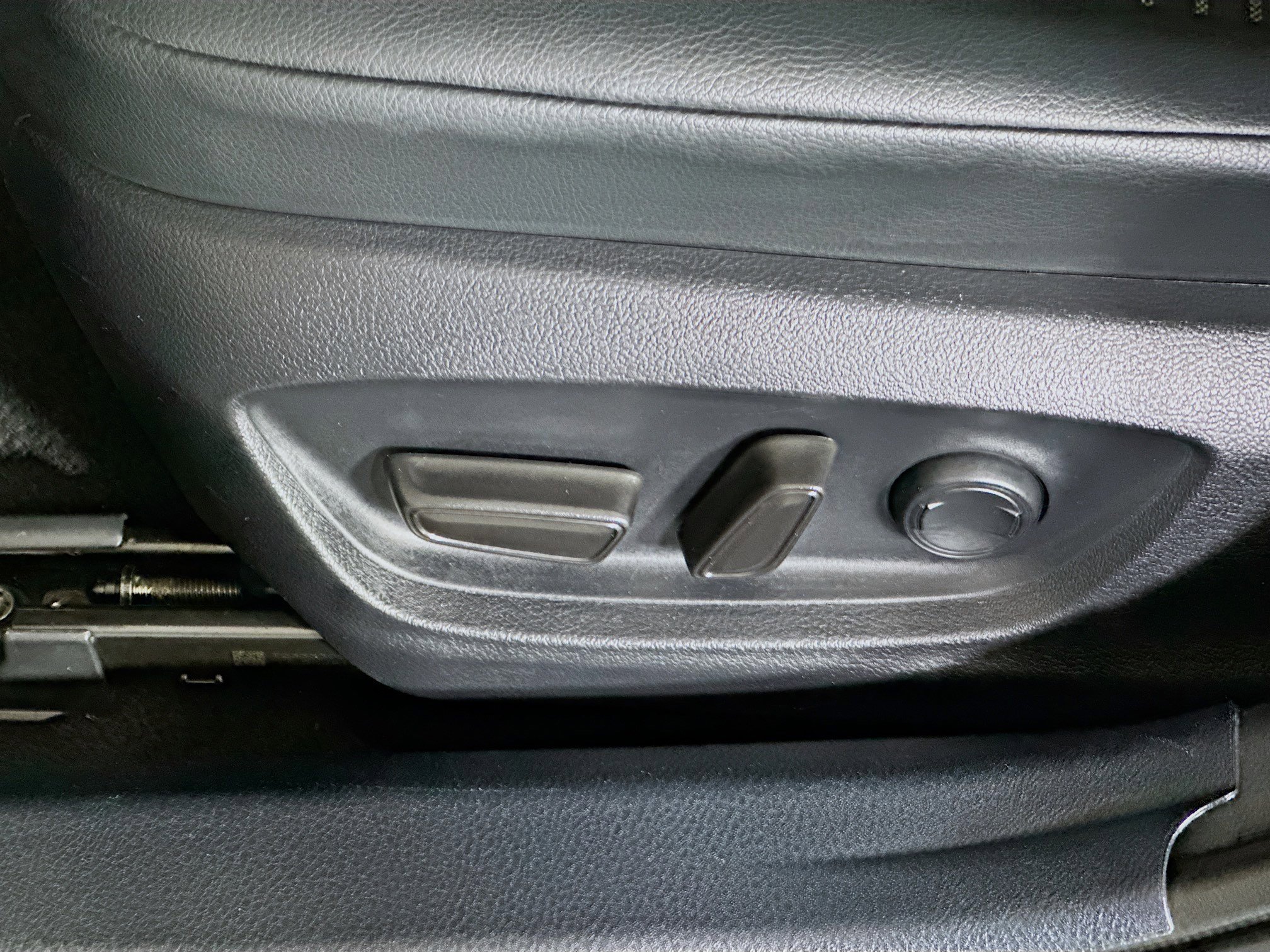 Used 2024 Toyota Camry SE FWD image 13