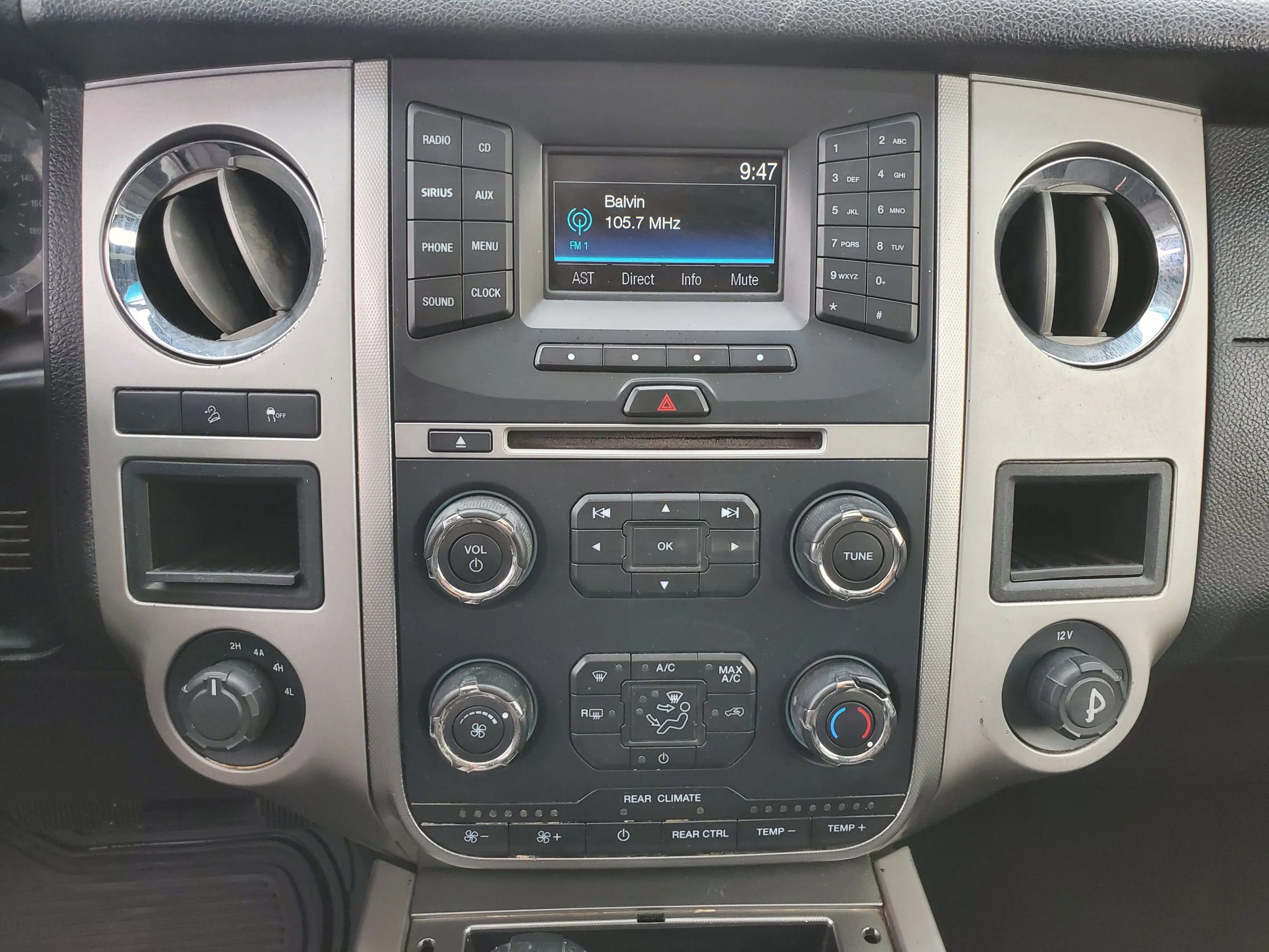 Used 2017 Ford Expedition EL XLT image 38