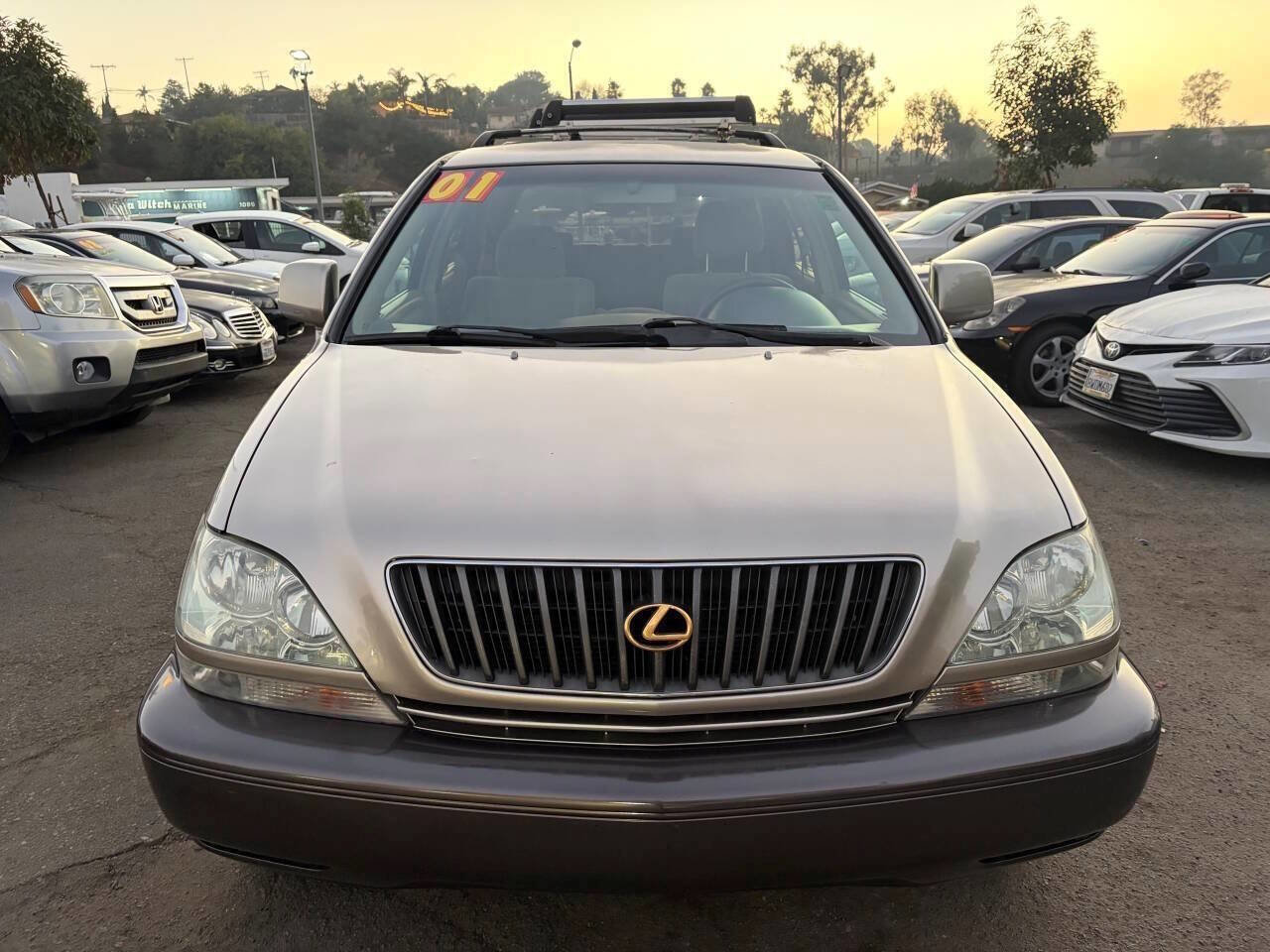 Used 2001 Lexus RX 300 FWD image 4