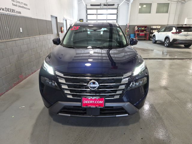 Certified 2025 Nissan Rogue SL w/ Tech Package AWD/4WD image 8
