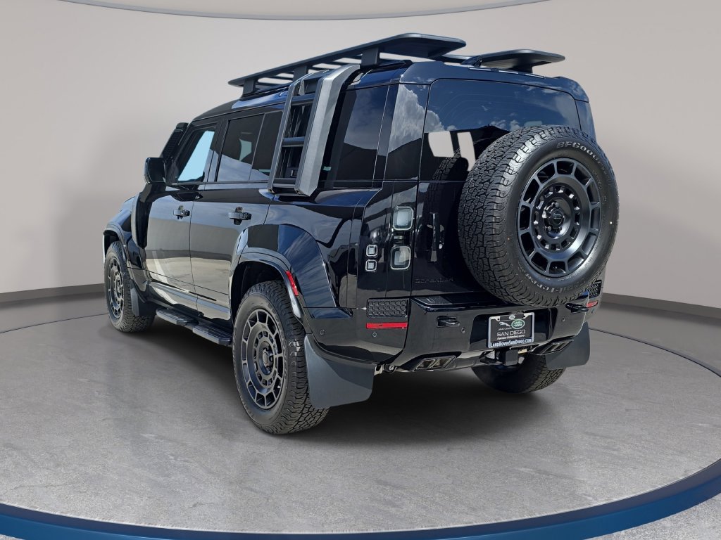 New 2026 Land Rover Defender 110 OCTA AWD/4WD image 7