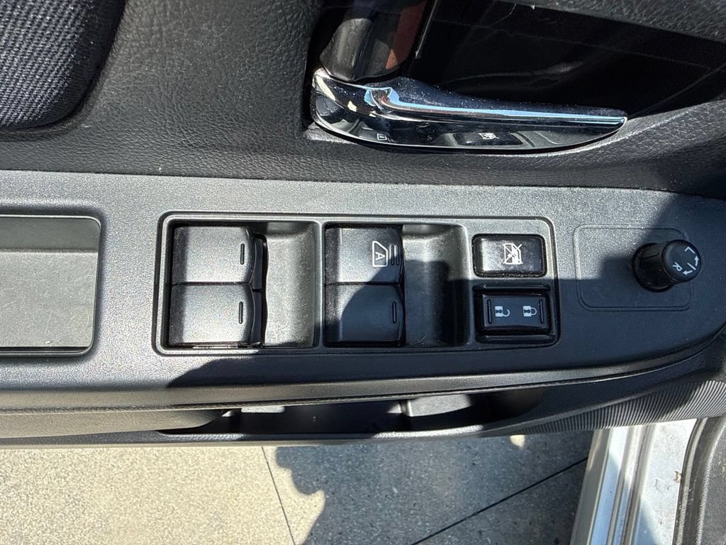 Used 2013 Subaru Impreza 2.0i Premium w/ All-Weather Pkg AWD/4WD image 10