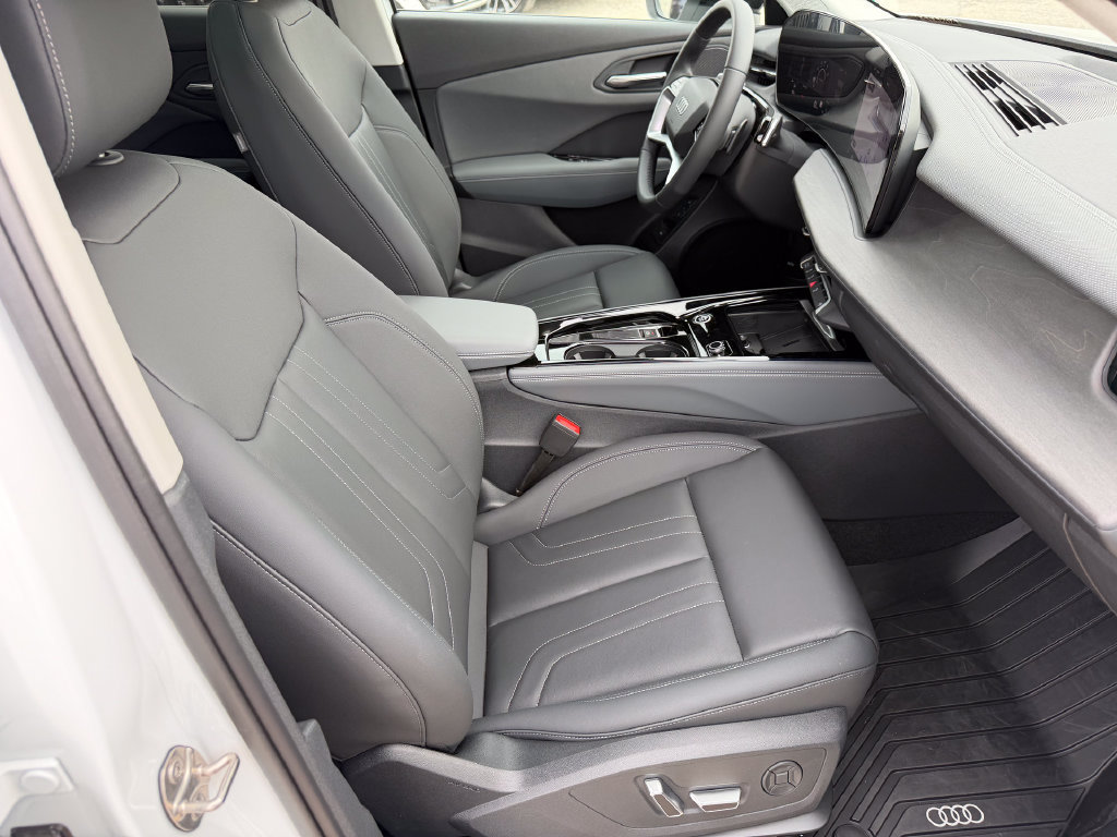 New 2026 Audi Q3 quattro 2.0T AWD/4WD image 9