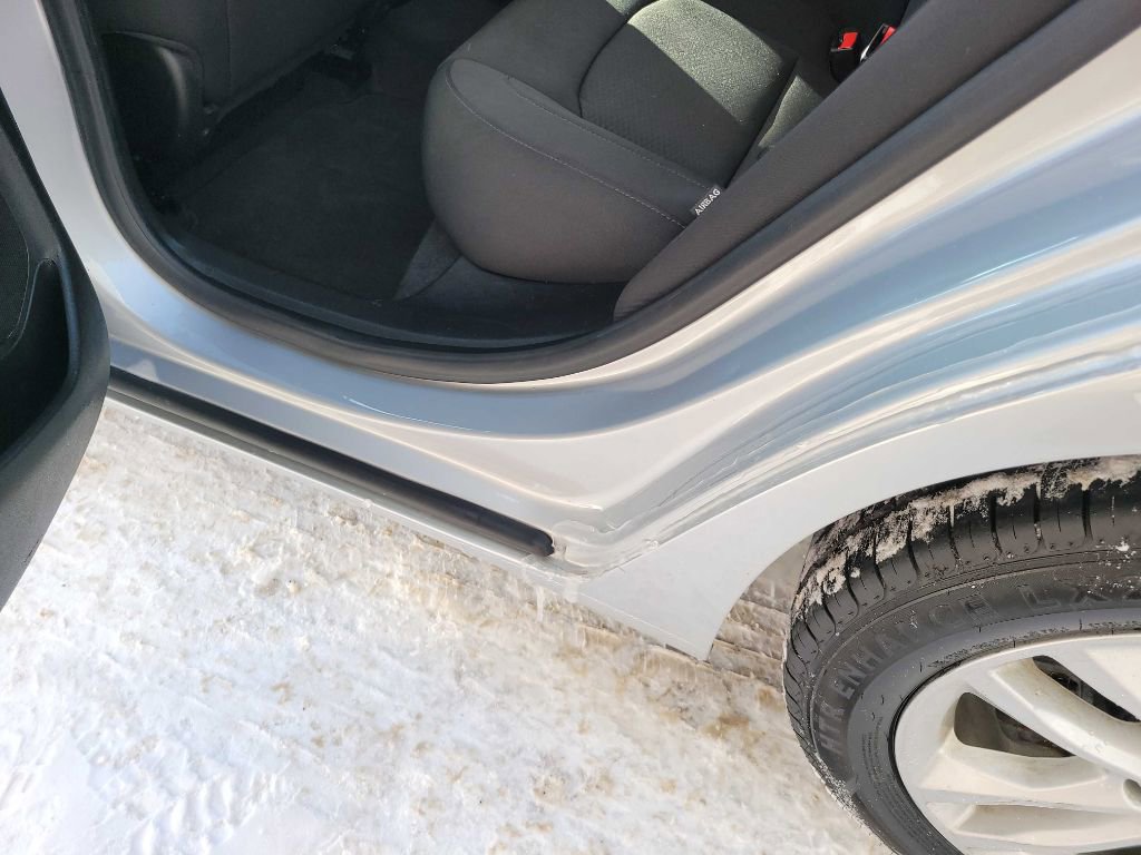 Used 2018 Chevrolet Malibu LT image 32